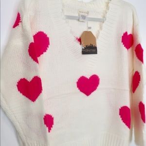 ❤️Sexy Heart Print Sweater ❤️ NWT SOLD OUT ONLINE